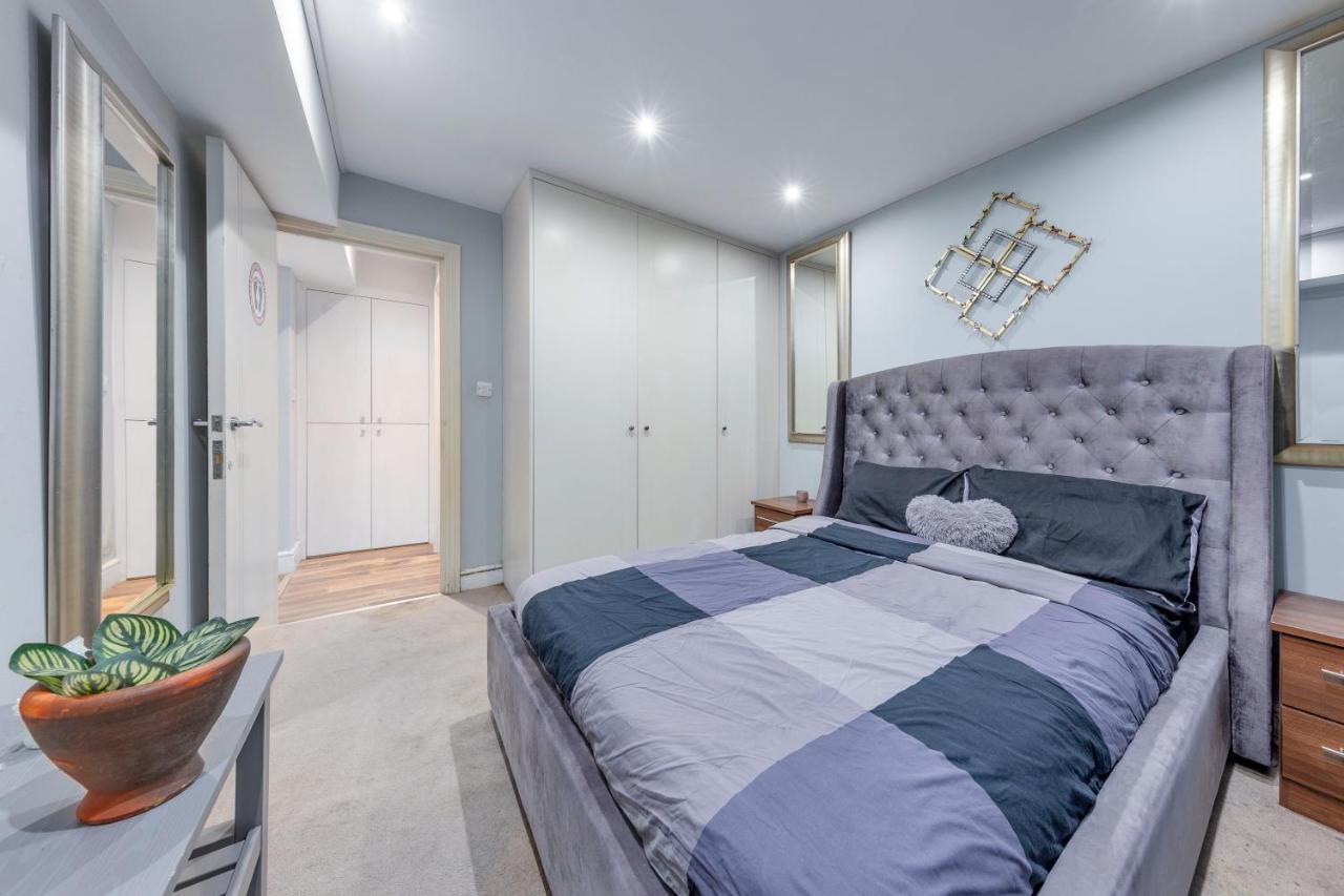 Elegant And Chic 2-Bedroom Basement Apartment In Paddington Londres Exterior foto